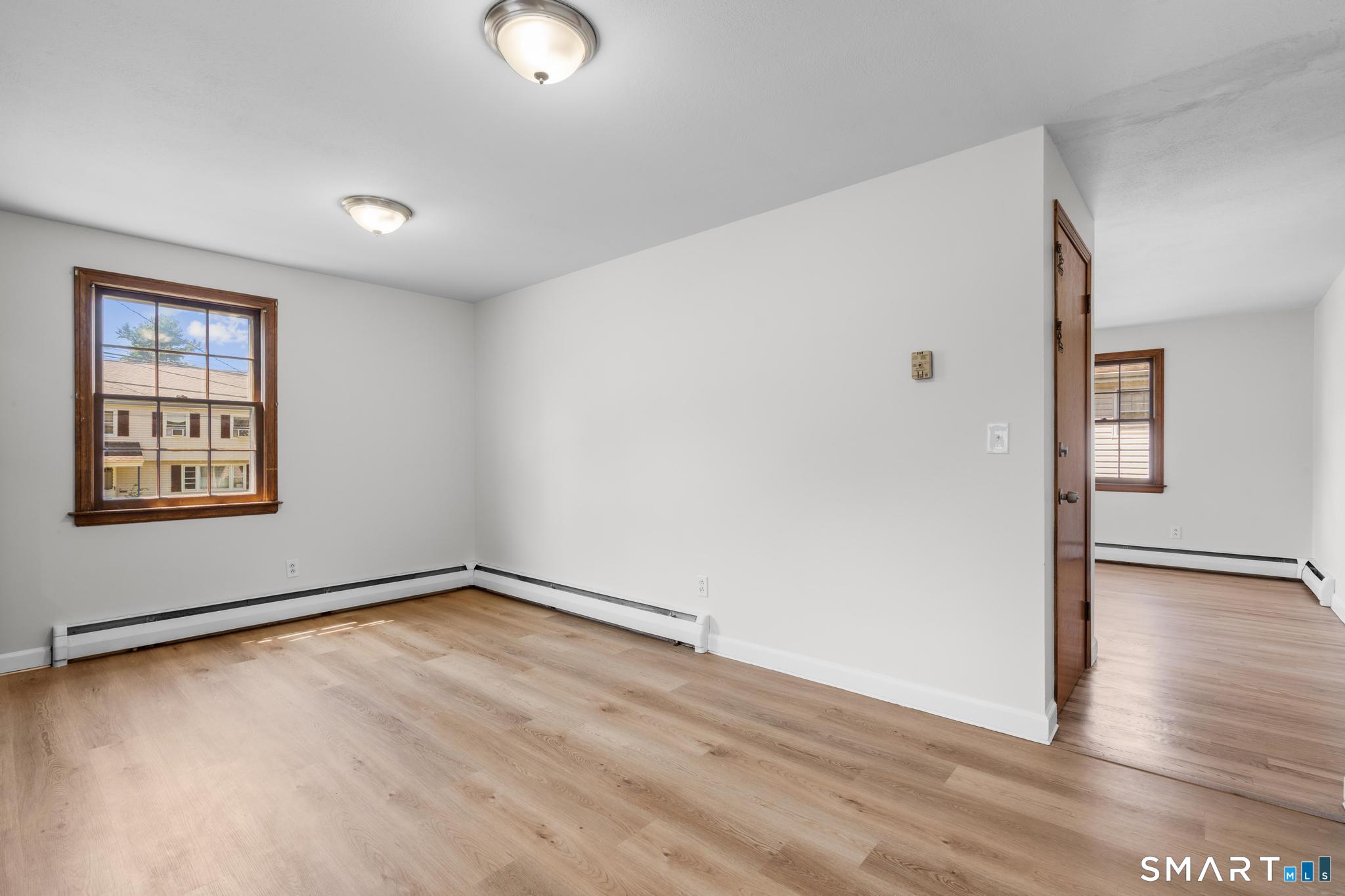 35 Glenwood Street Manchester CT 06040