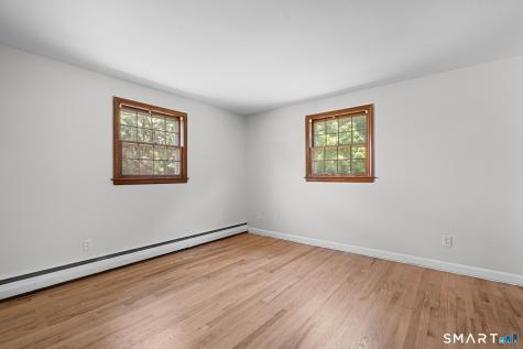 35 Glenwood Street Manchester CT 06040