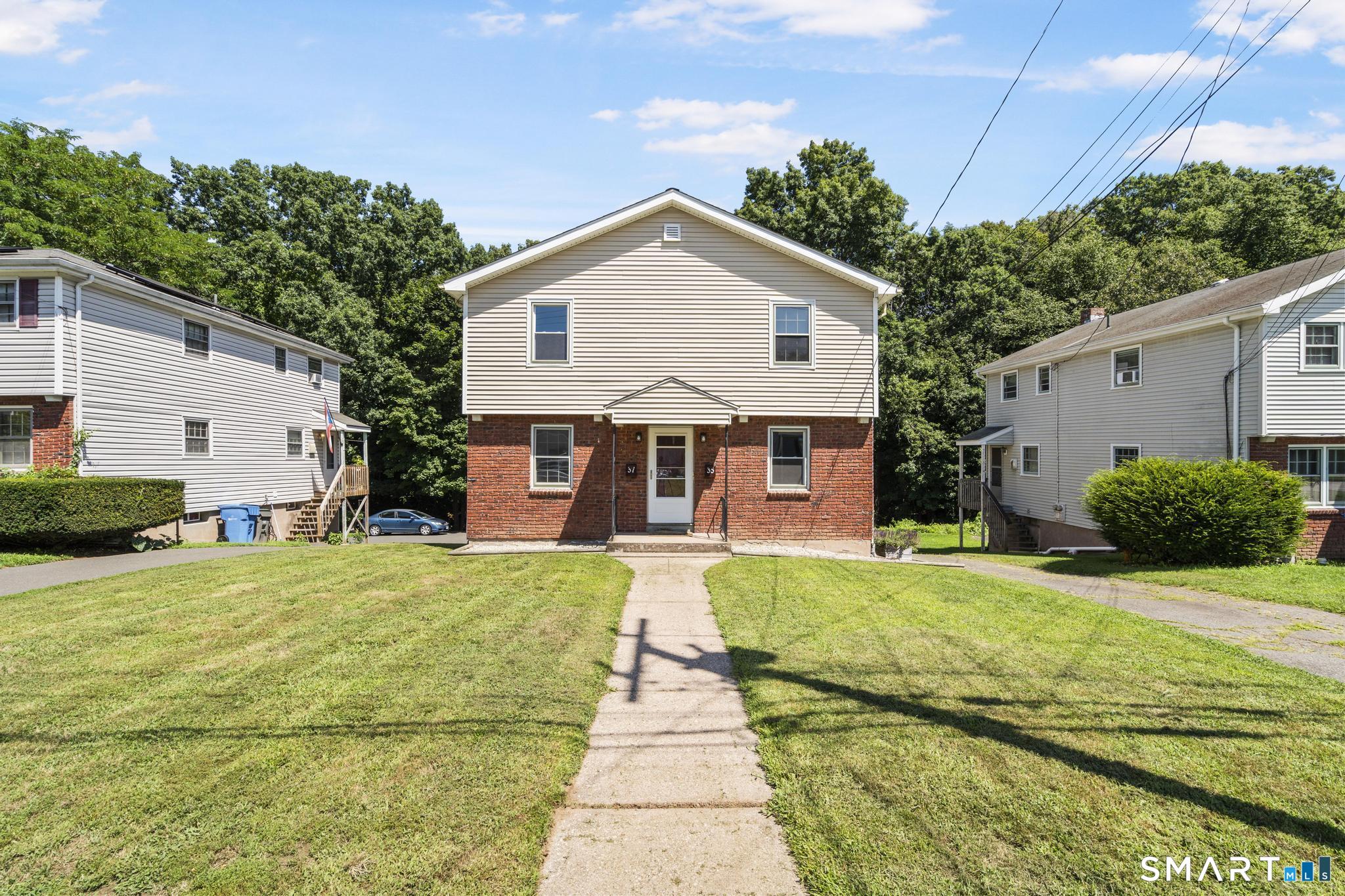 35 Glenwood Street Manchester CT 06040