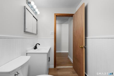 35 Glenwood Street Manchester CT 06040