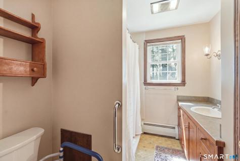 22 Kingsbury Road Thompson CT 06277