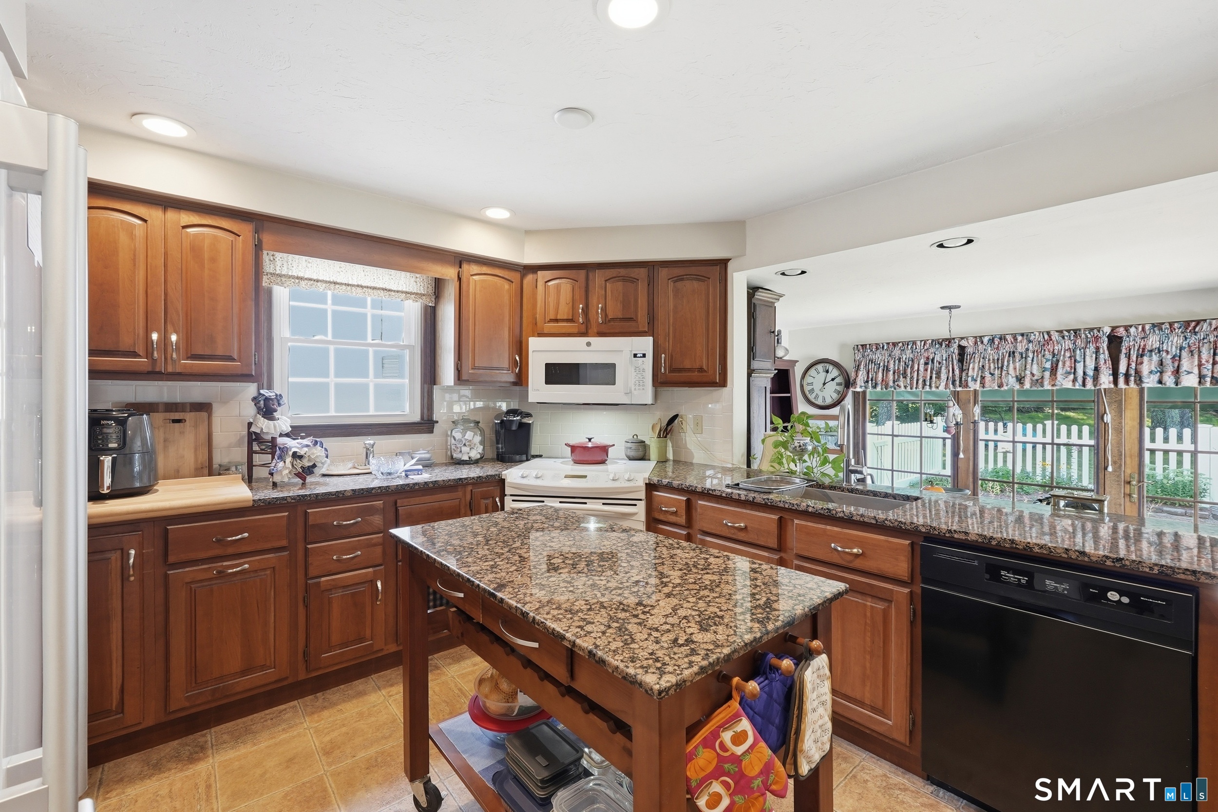 22 Kingsbury Road Thompson CT 06277