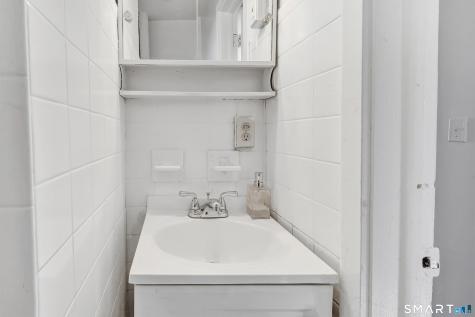 94 Kimberly Avenue New Haven CT 06519
