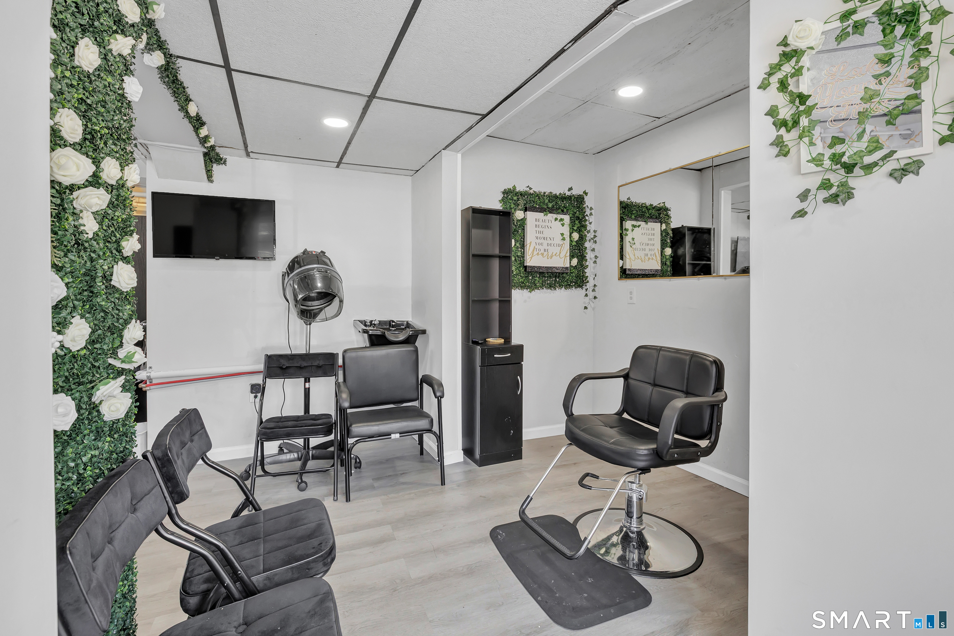 94 Kimberly Avenue New Haven CT 06519