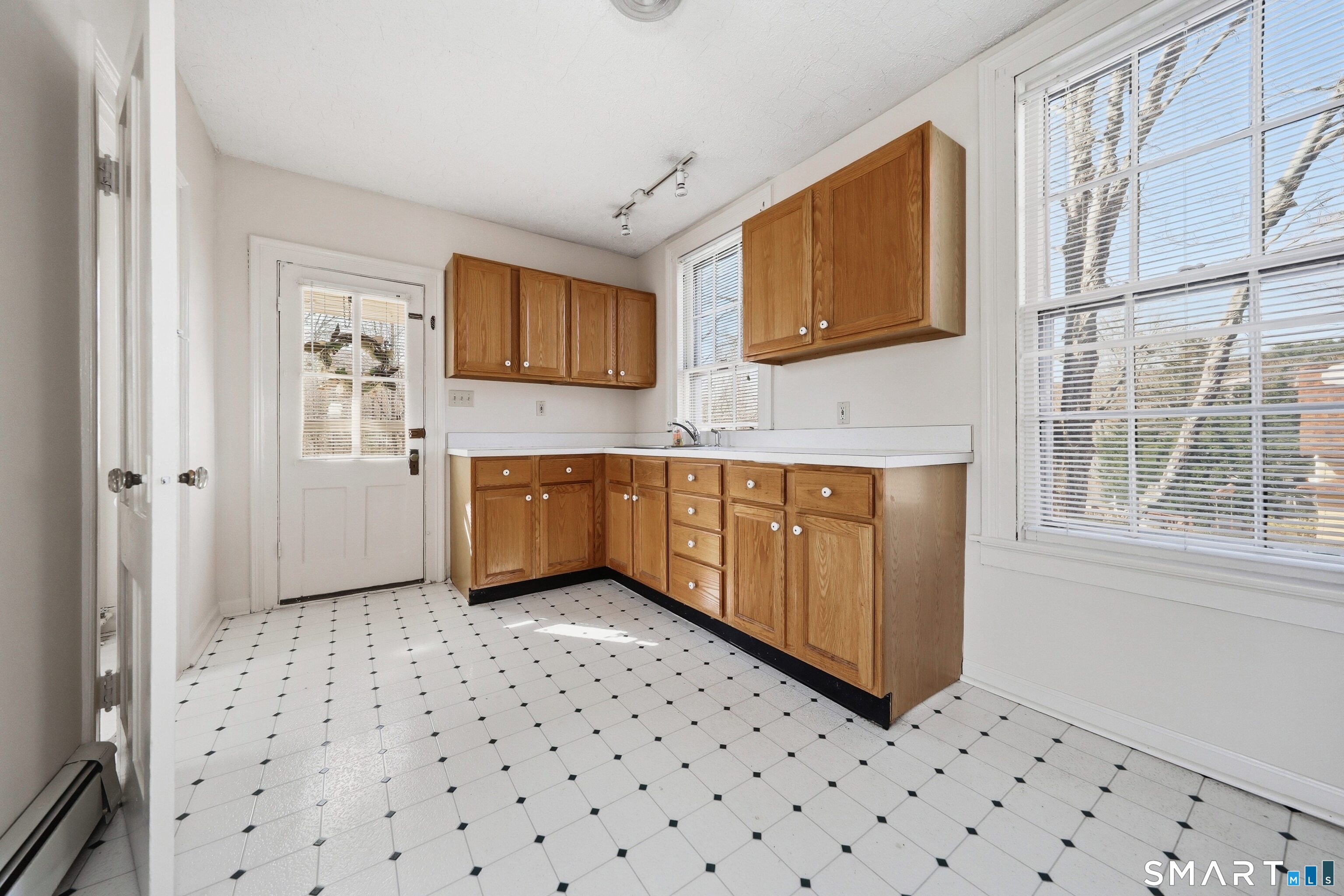 64 Elm Street Thomaston CT 06787