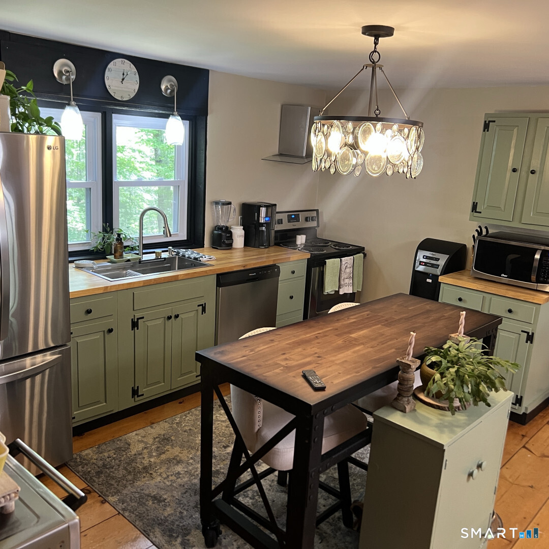 21 Linkkila Lane Chaplin CT 06235