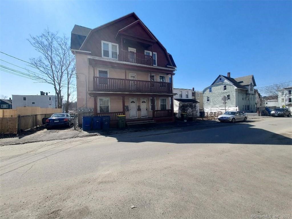 206 Lounsbury Street Waterbury CT 06706