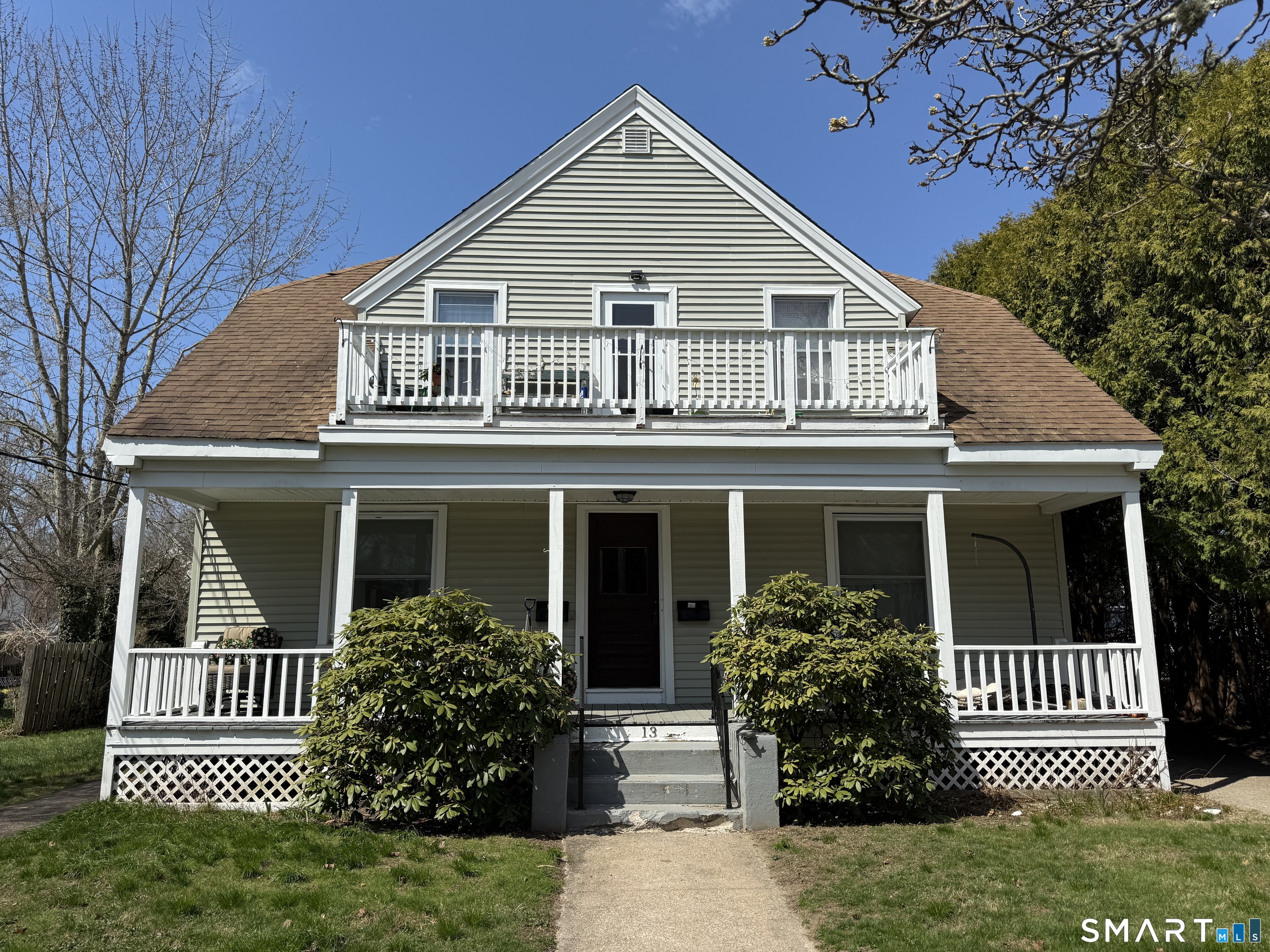 13 Moss Street Stonington CT 06379