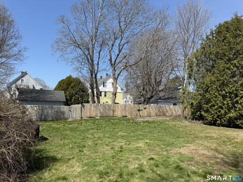 13 Moss Street Stonington CT 06379