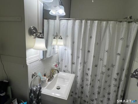 13 Moss Street Stonington CT 06379