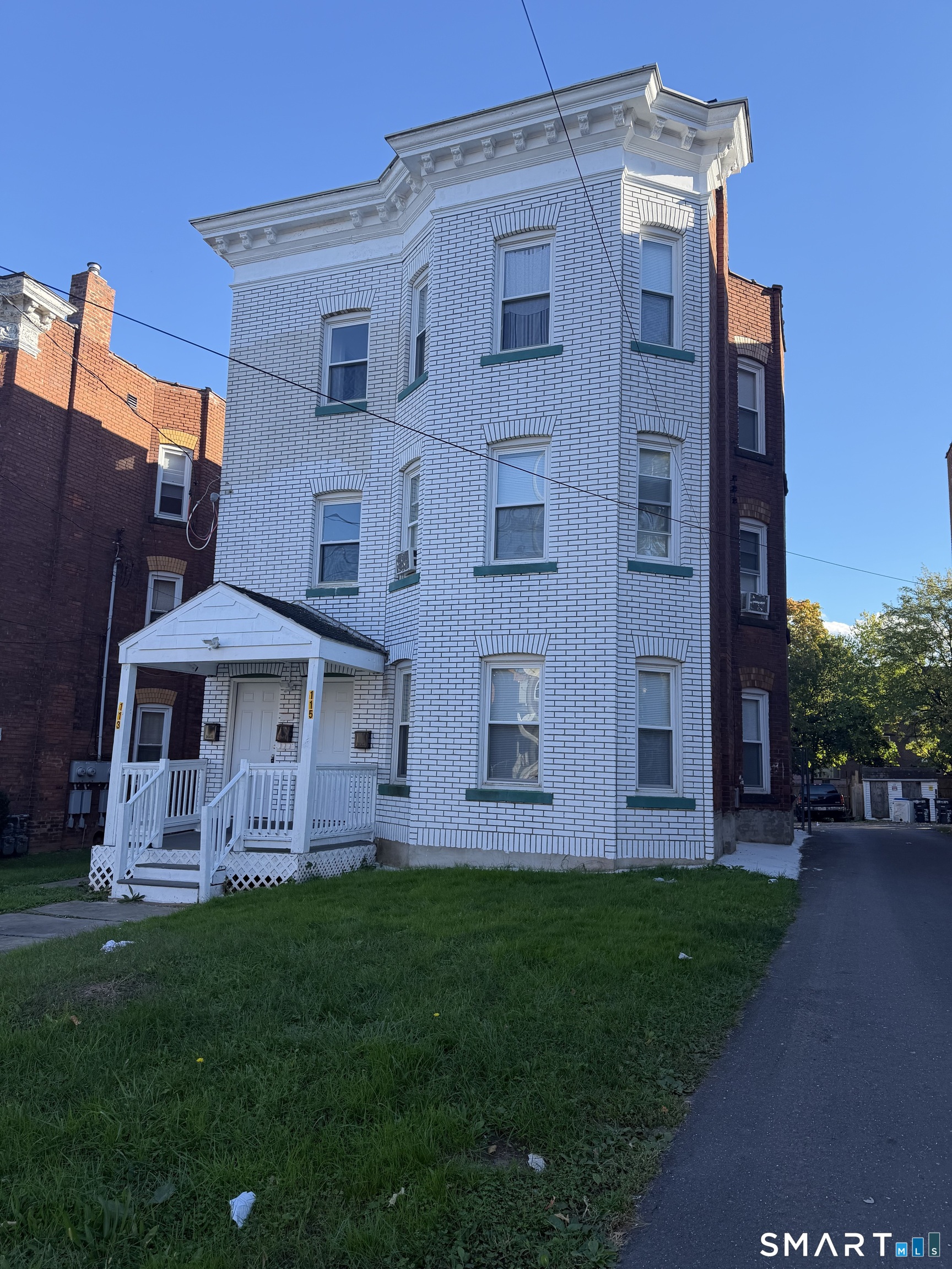 113-115 Shultas Place Hartford CT 06114