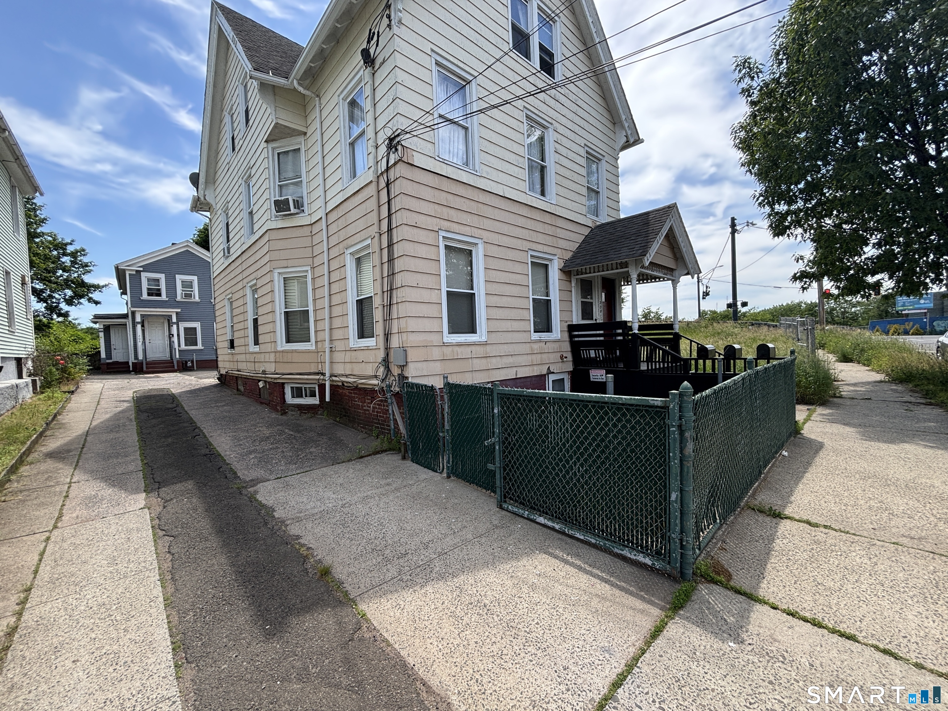 206 Lamberton Street New Haven CT 06519
