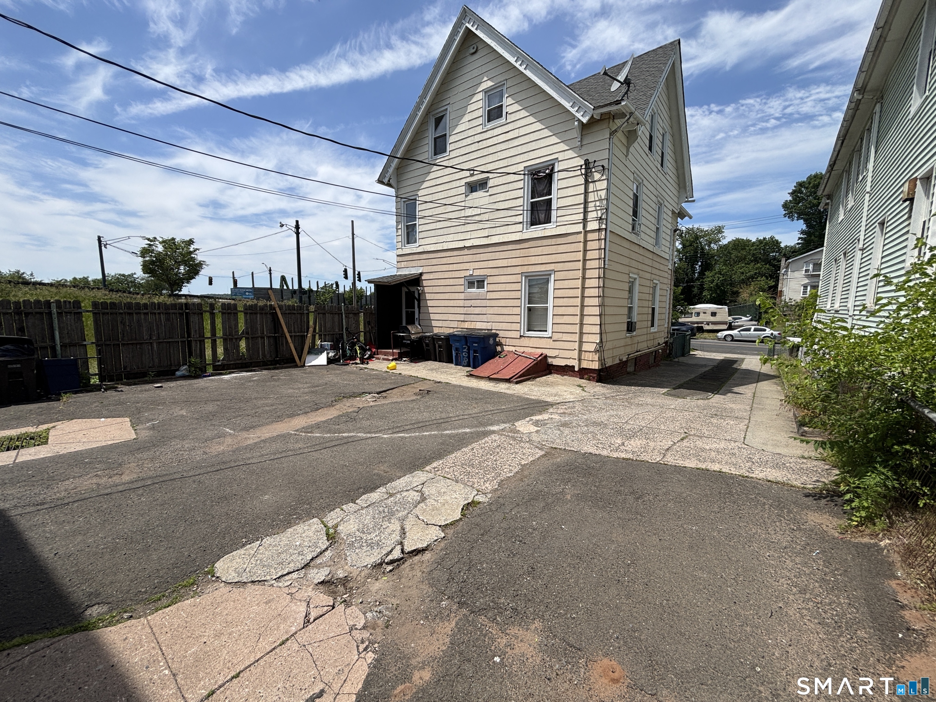 206 Lamberton Street New Haven CT 06519