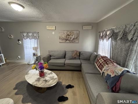 206 Lamberton Street New Haven CT 06519