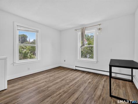 5 Manwaring Street New London CT 06320