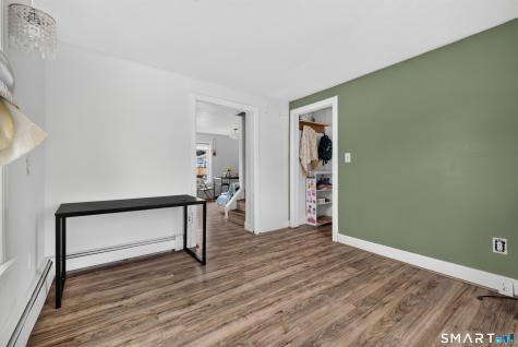 5 Manwaring Street New London CT 06320