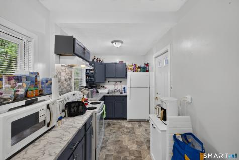 5 Manwaring Street New London CT 06320