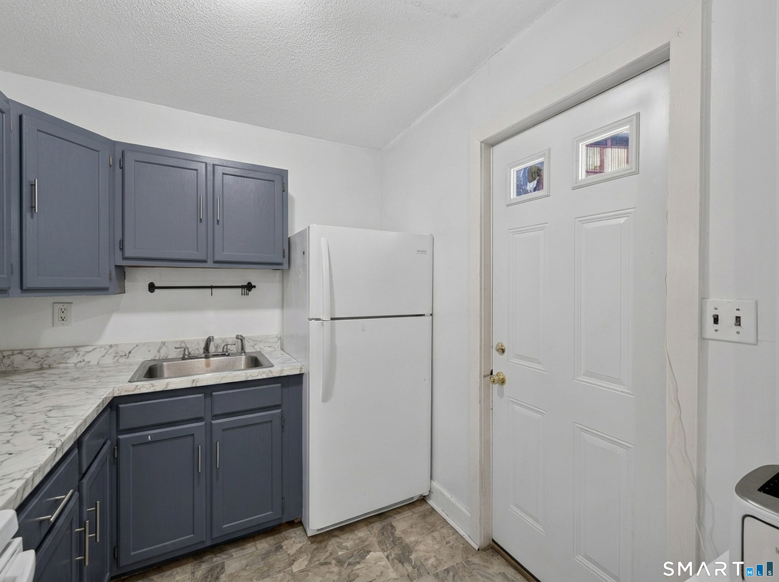 5 Manwaring Street New London CT 06320
