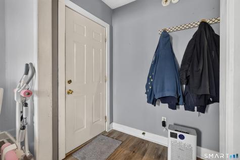 5 Manwaring Street New London CT 06320