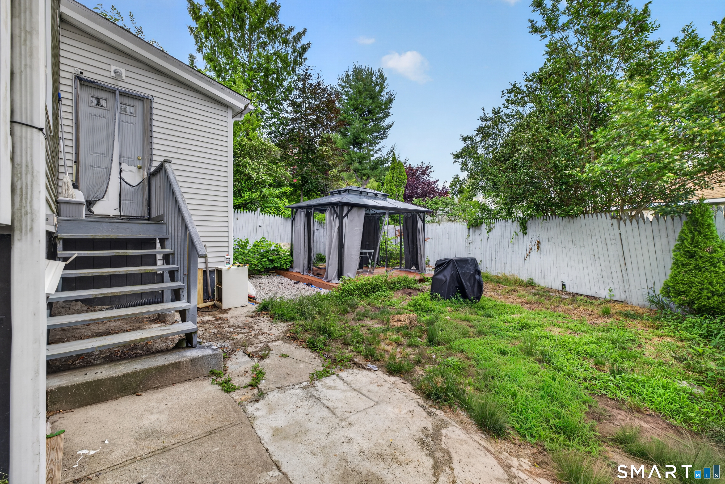 5 Manwaring Street New London CT 06320