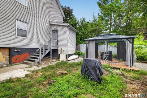 5 Manwaring Street New London CT 06320