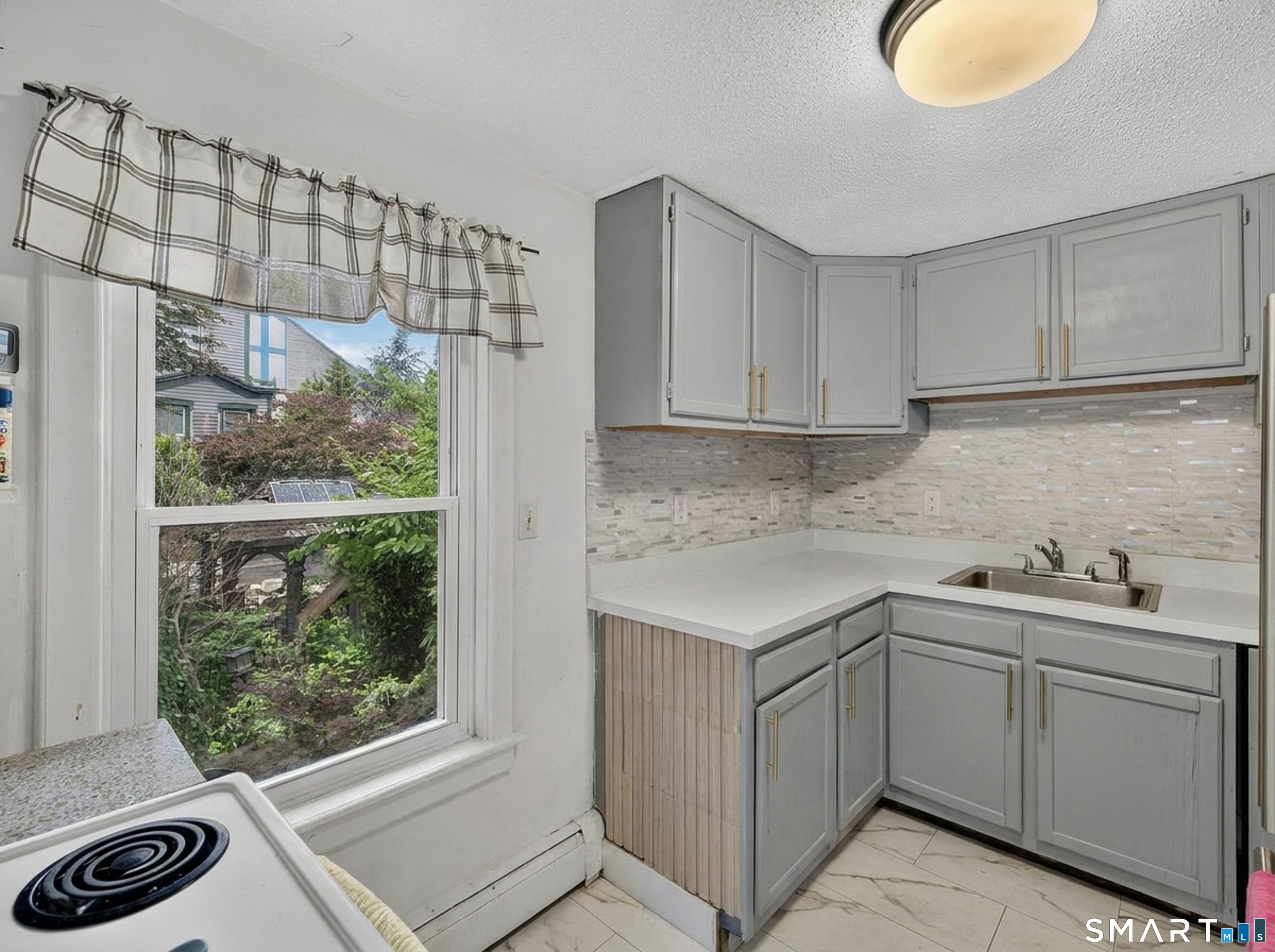 5 Manwaring Street New London CT 06320