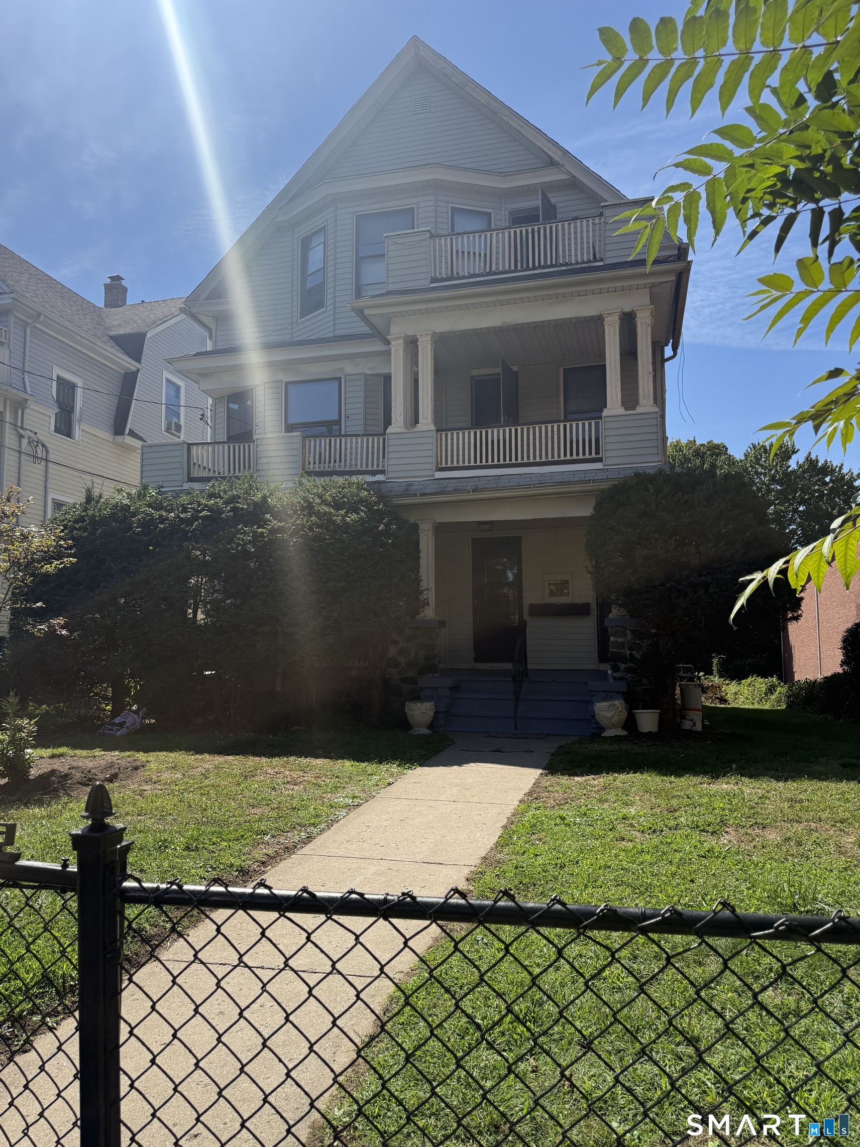 1764 East Main Street Waterbury CT 06705