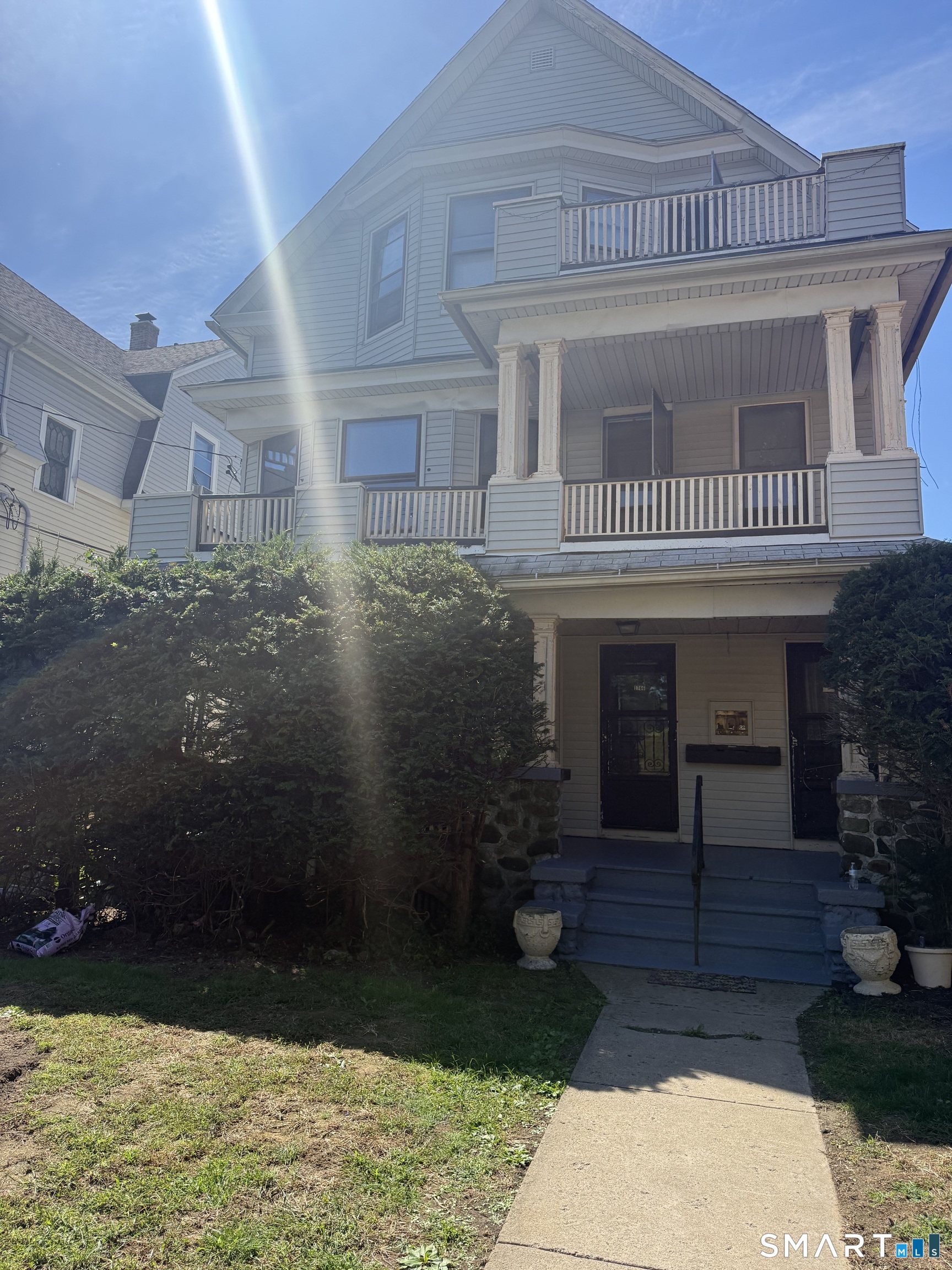 1764 East Main Street Waterbury CT 06705