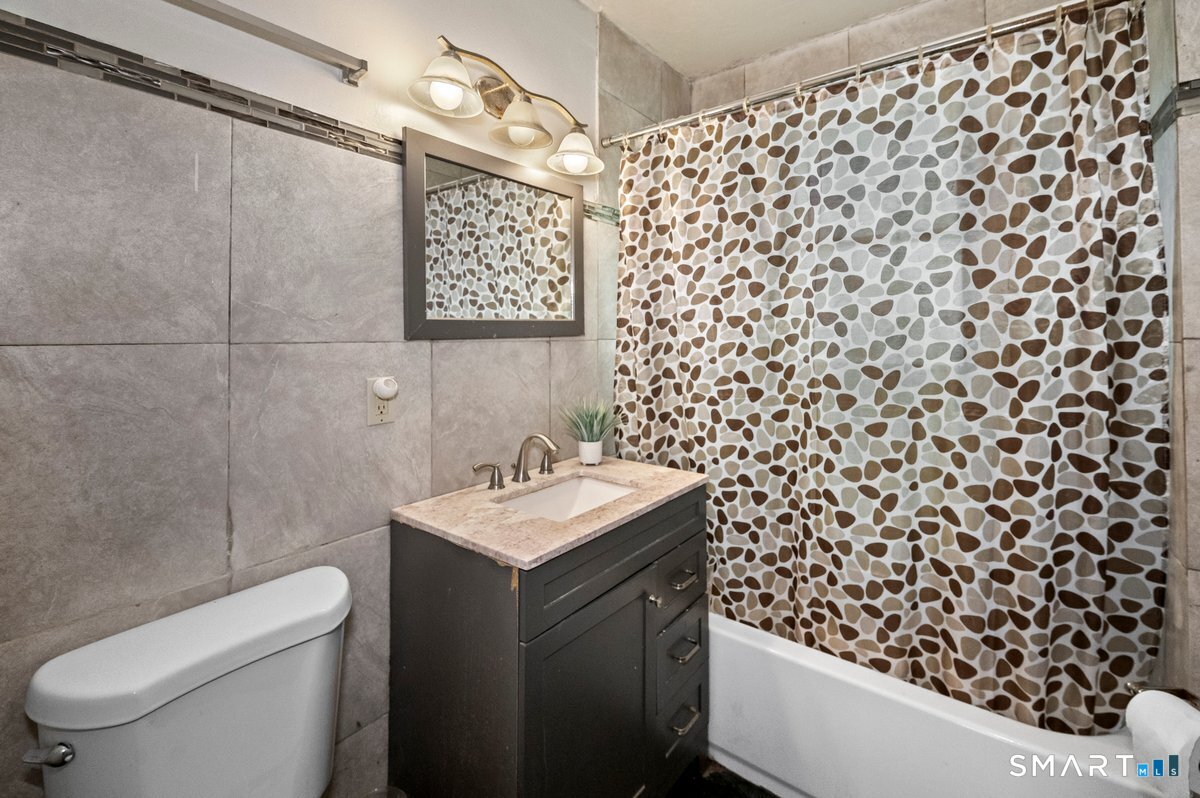 210 Maple Street New Britain CT 06051