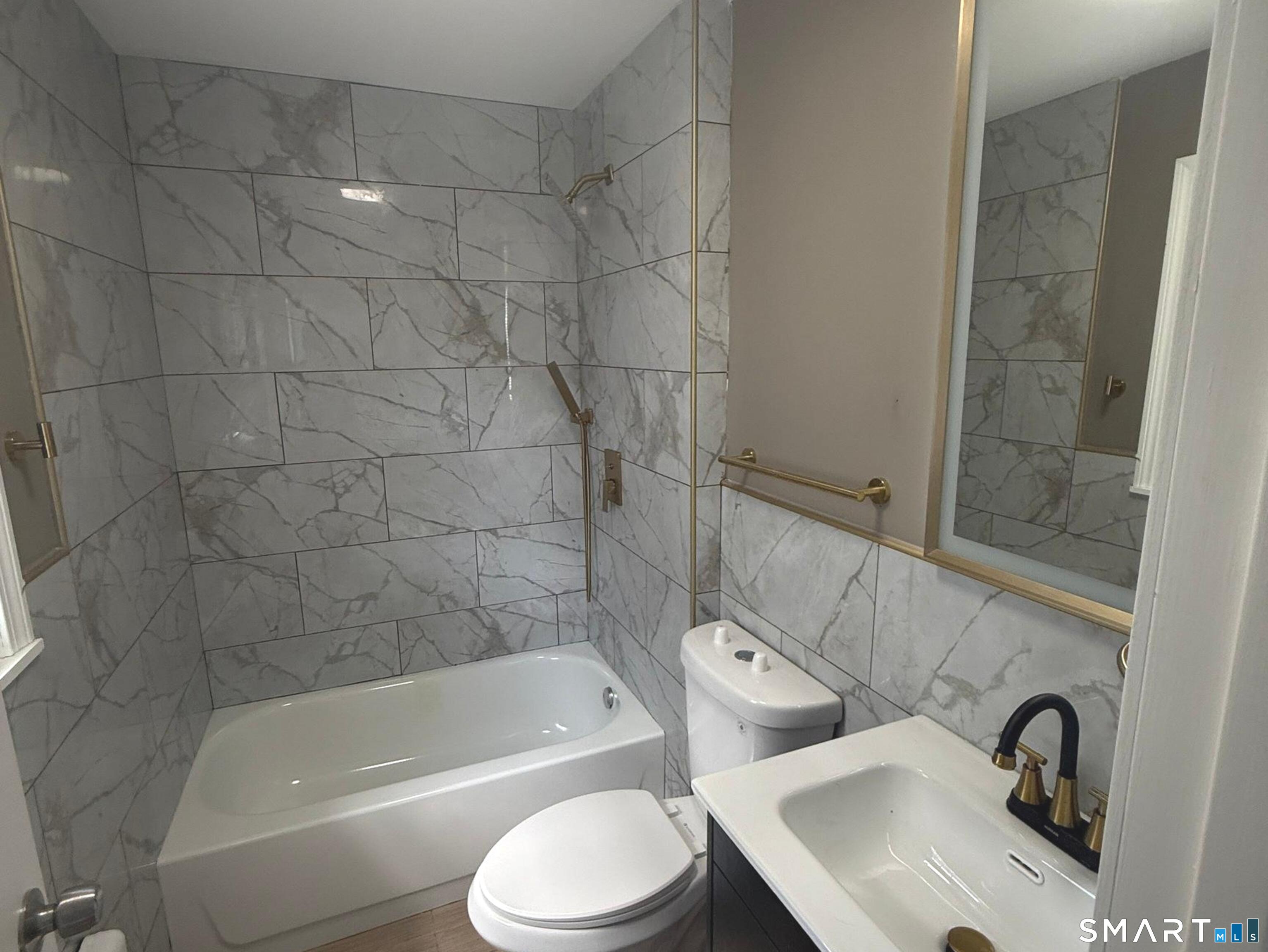 74 Grove Street Middletown CT 06457