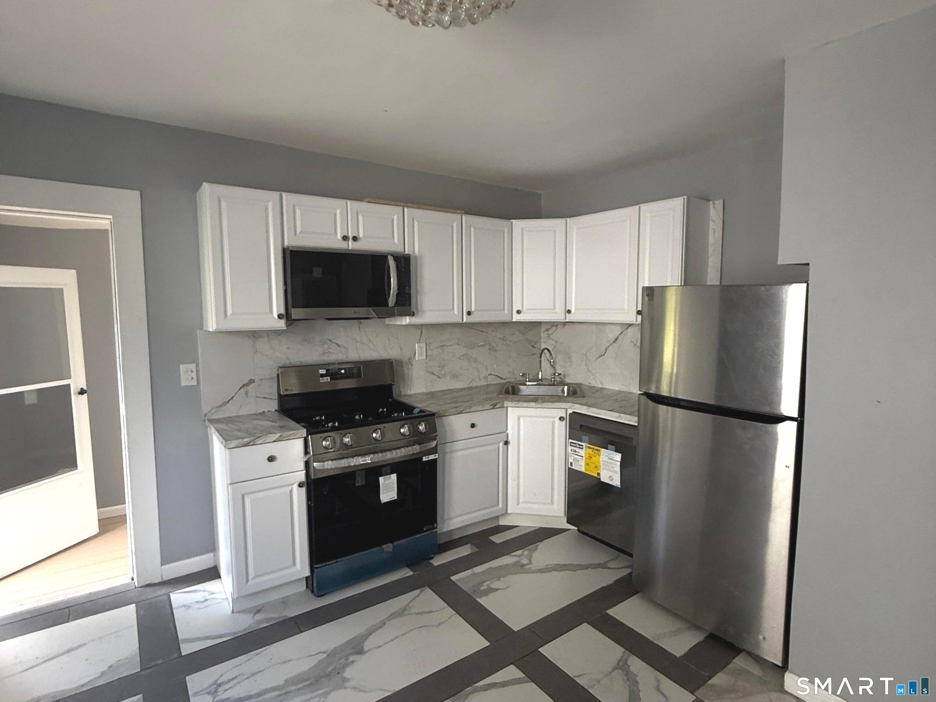74 Grove Street Middletown CT 06457