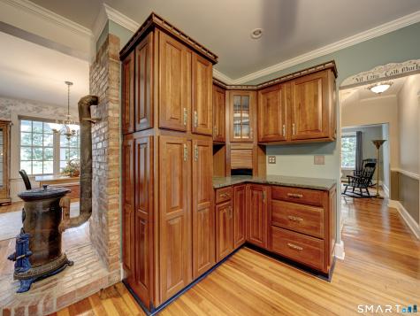 43 South Street Morris CT 06763