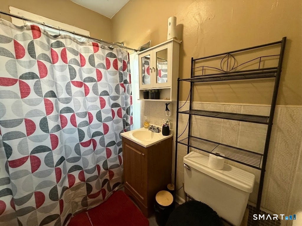94-96 Hillside Avenue Hartford CT 06106