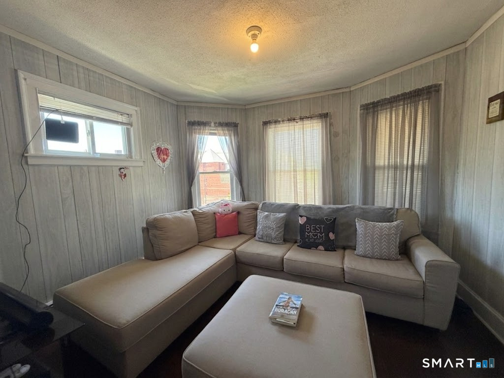 94-96 Hillside Avenue Hartford CT 06106