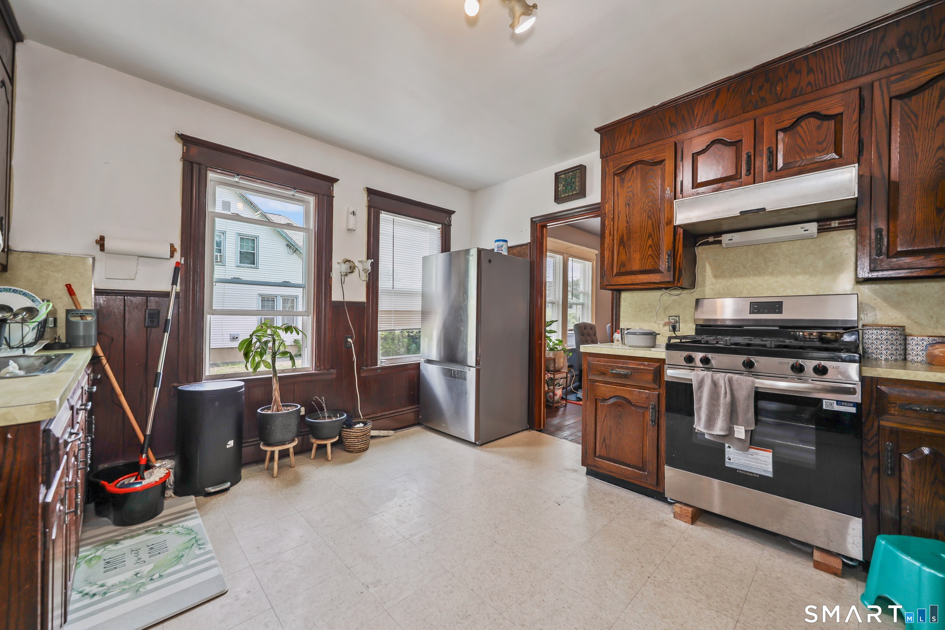 21 Ardmore Street Fairfield CT 06824