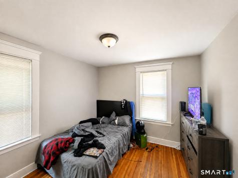 19 Harding Place New Haven CT 06511
