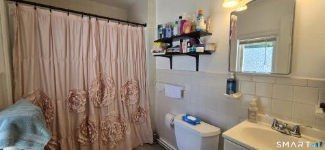 202 Broadway Norwich CT 06360