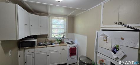 202 Broadway Norwich CT 06360