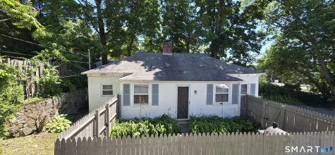 202 Broadway Norwich CT 06360