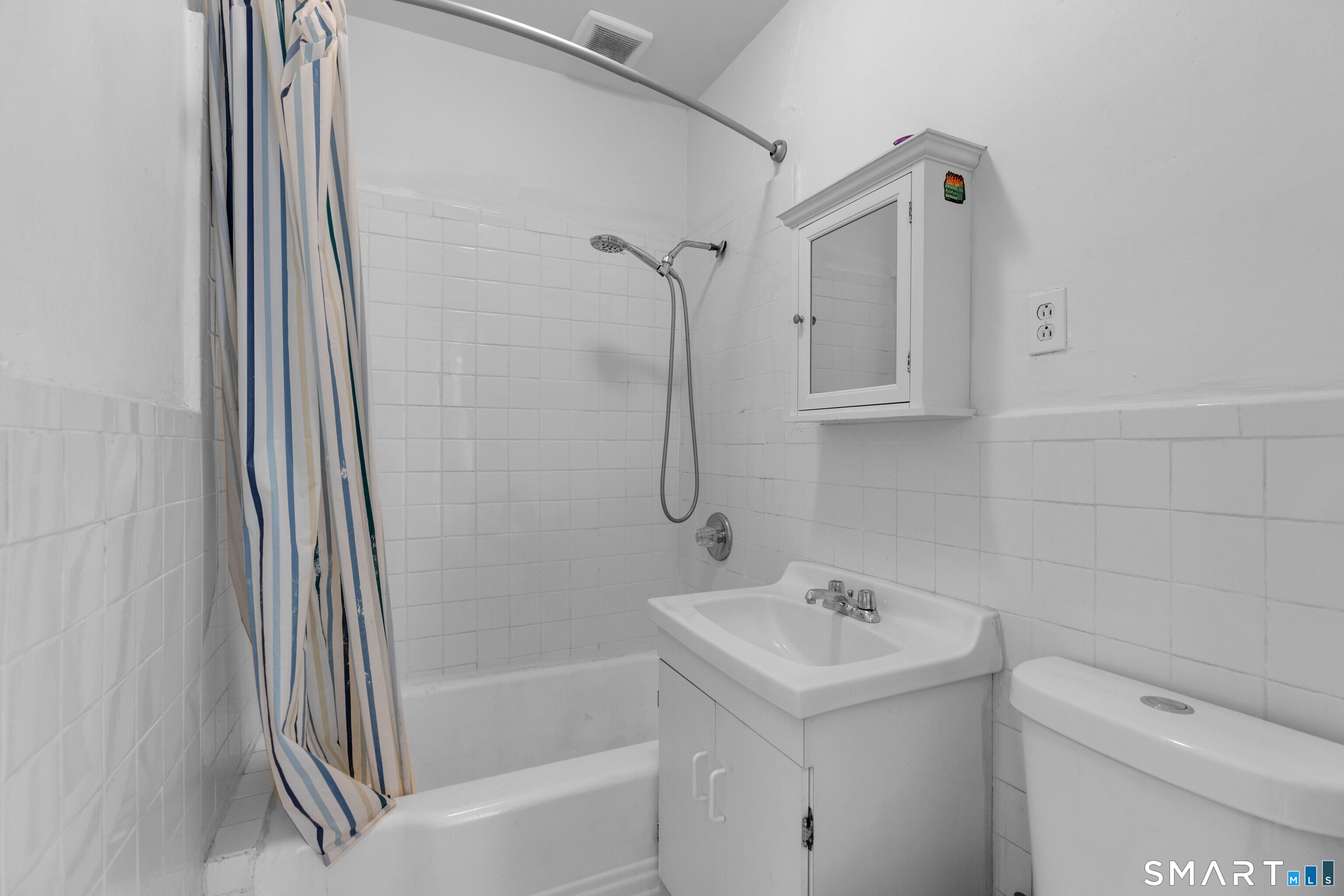 46 Plaza Avenue Waterbury CT 06710
