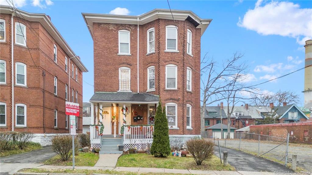 251 Putnam Street Hartford CT 06106