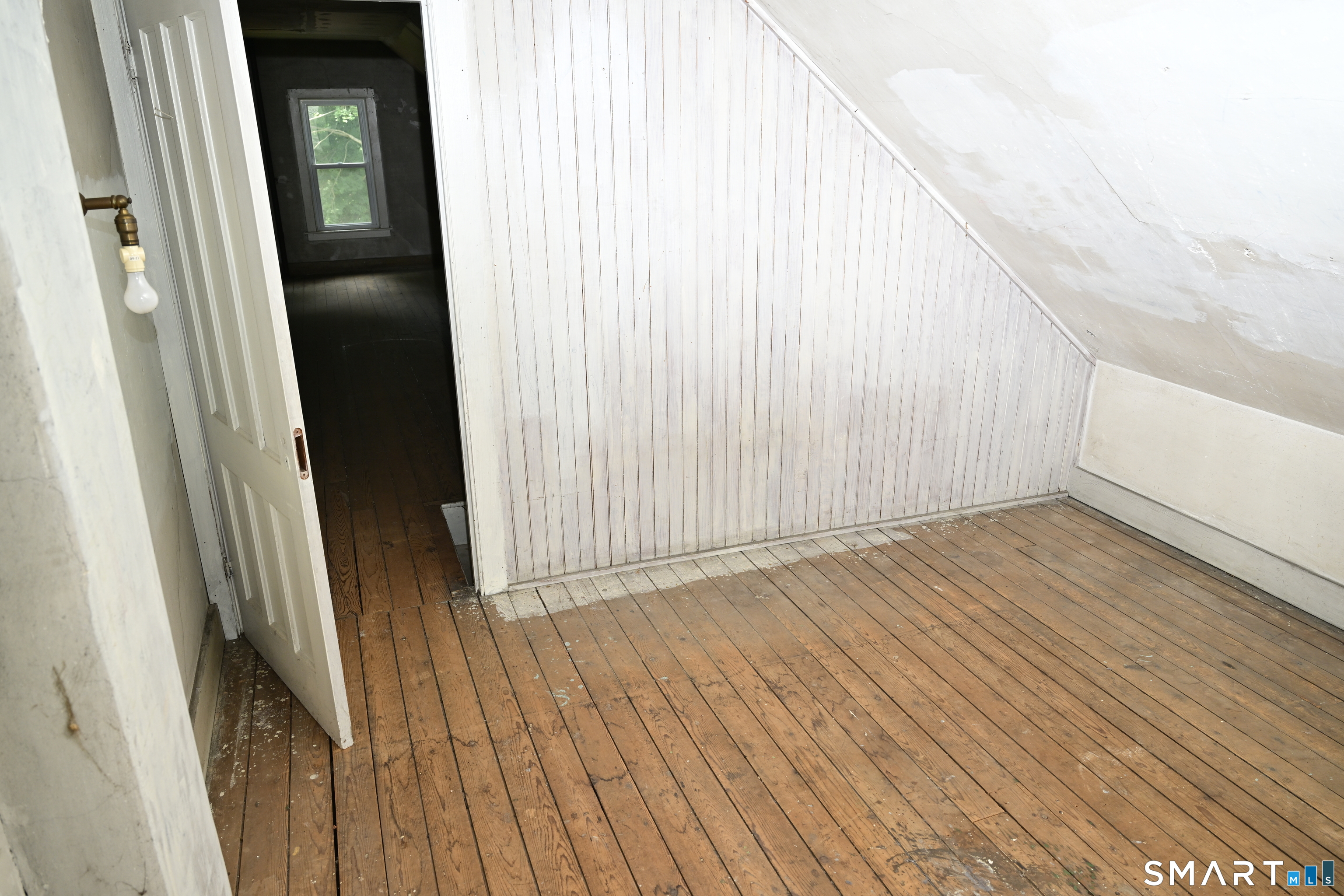 29 Locke Street Ansonia CT 06401