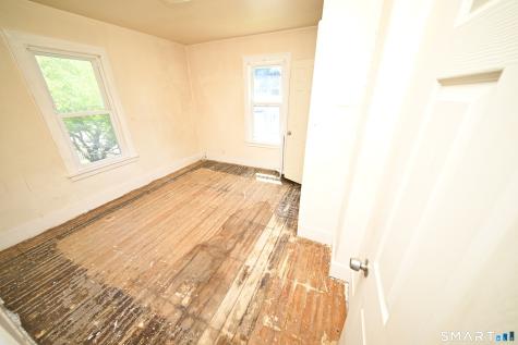 29 Locke Street Ansonia CT 06401