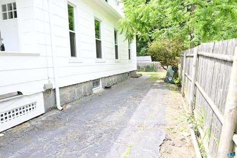 29 Locke Street Ansonia CT 06401