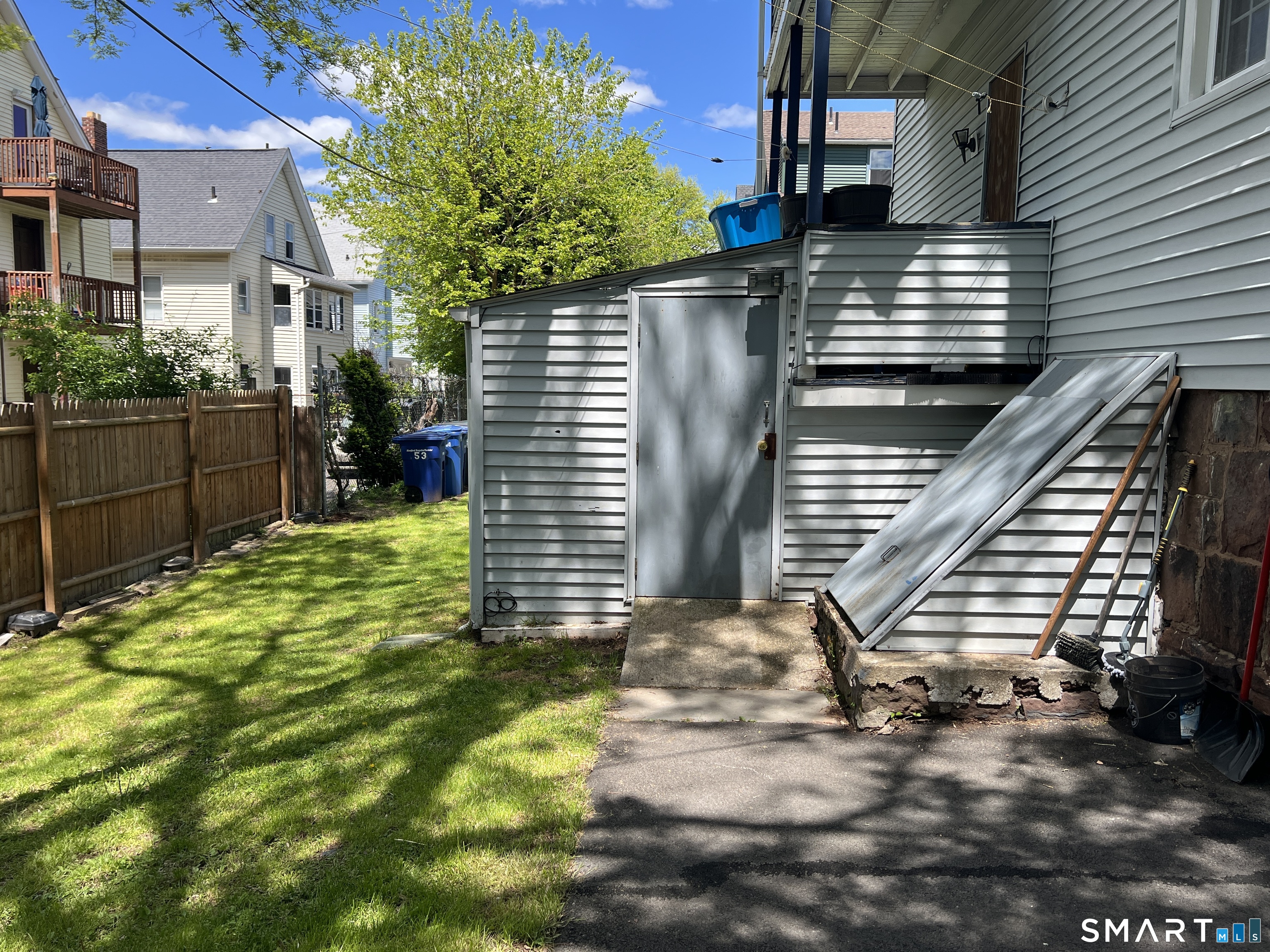 53-55 Dean Street Hartford CT 06114