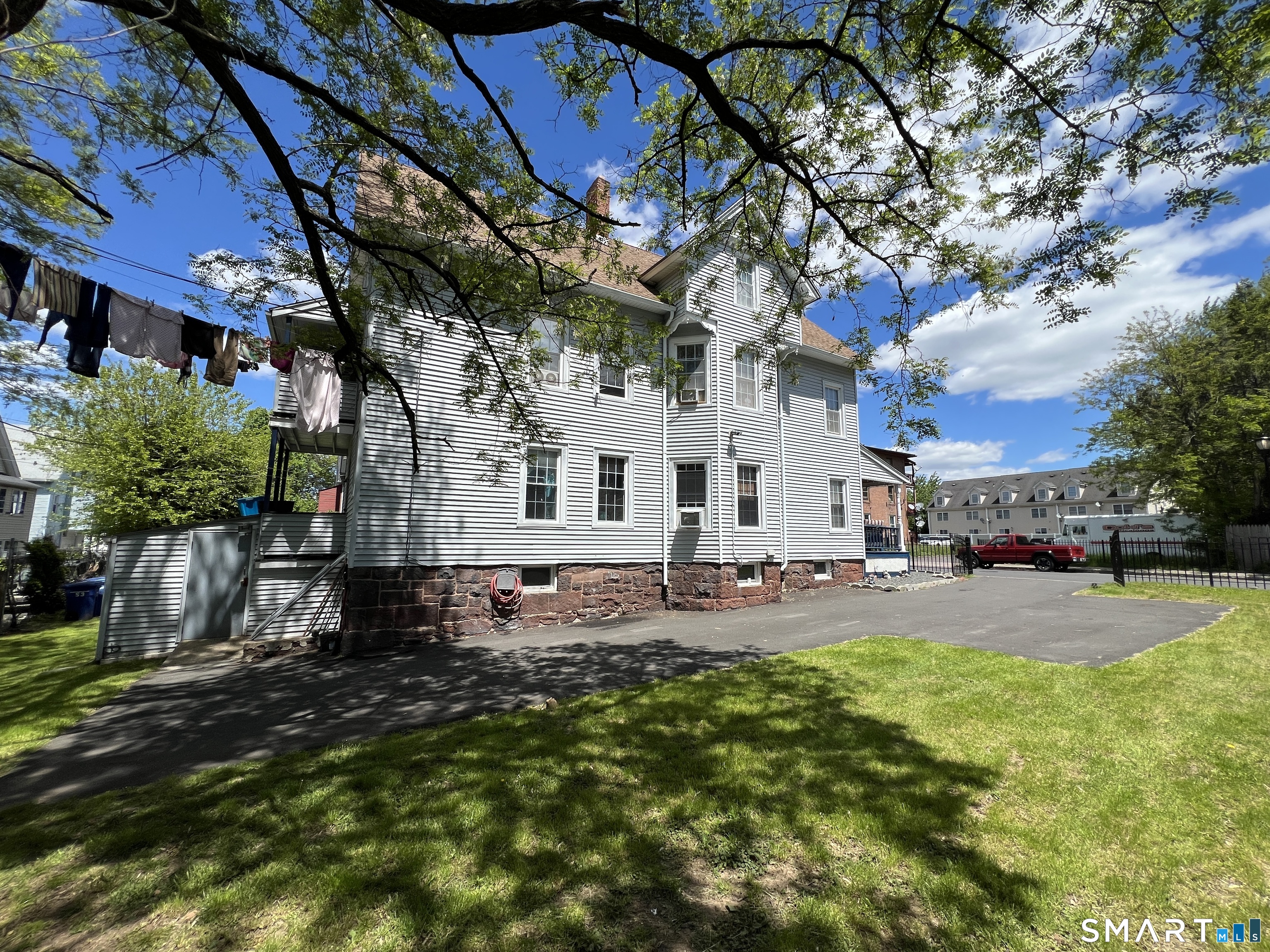 53-55 Dean Street Hartford CT 06114
