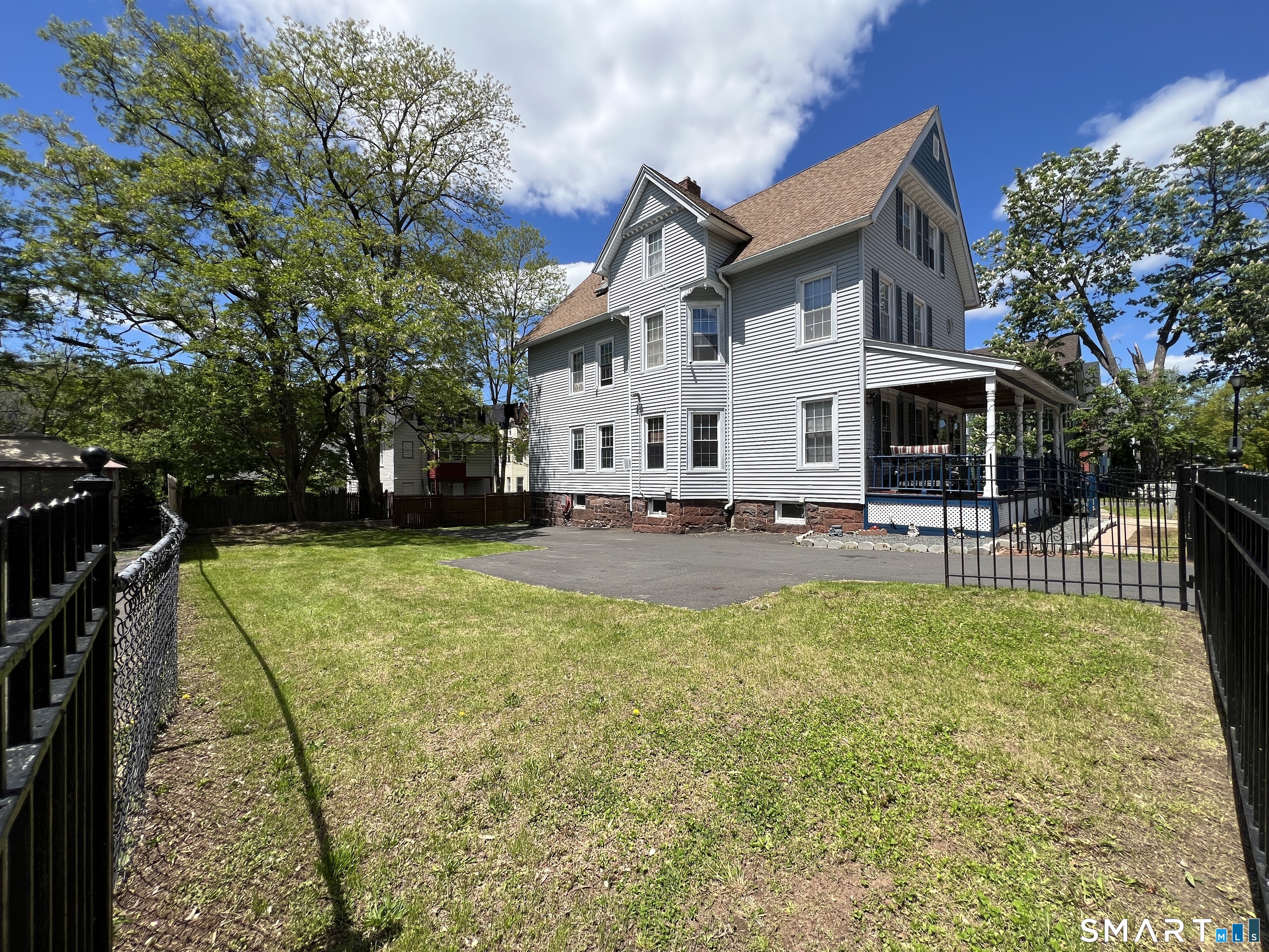 53-55 Dean Street Hartford CT 06114