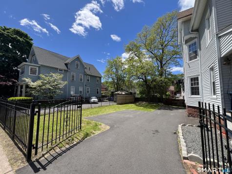 53-55 Dean Street Hartford CT 06114
