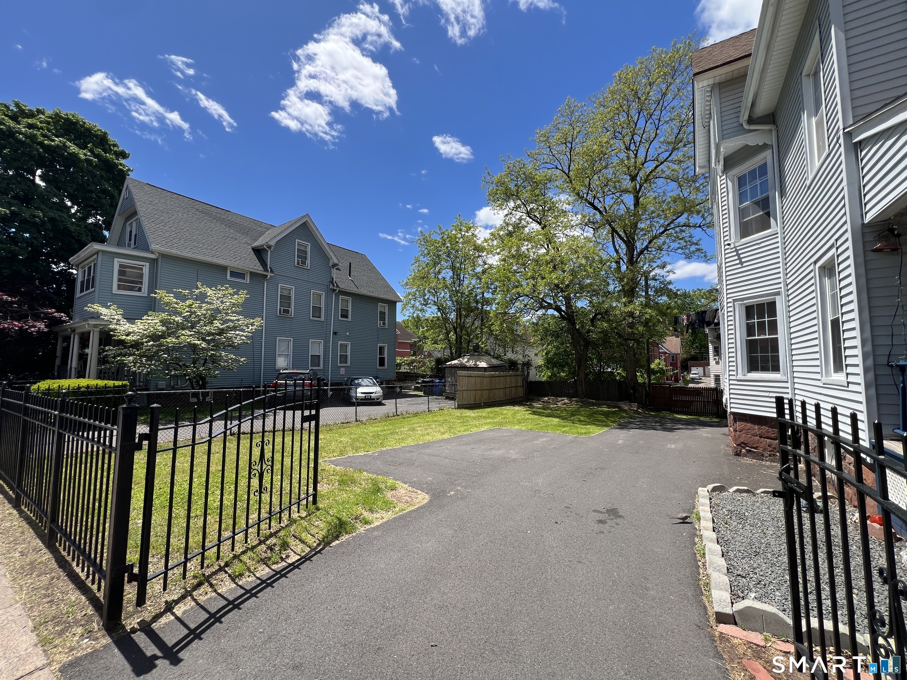 53-55 Dean Street Hartford CT 06114