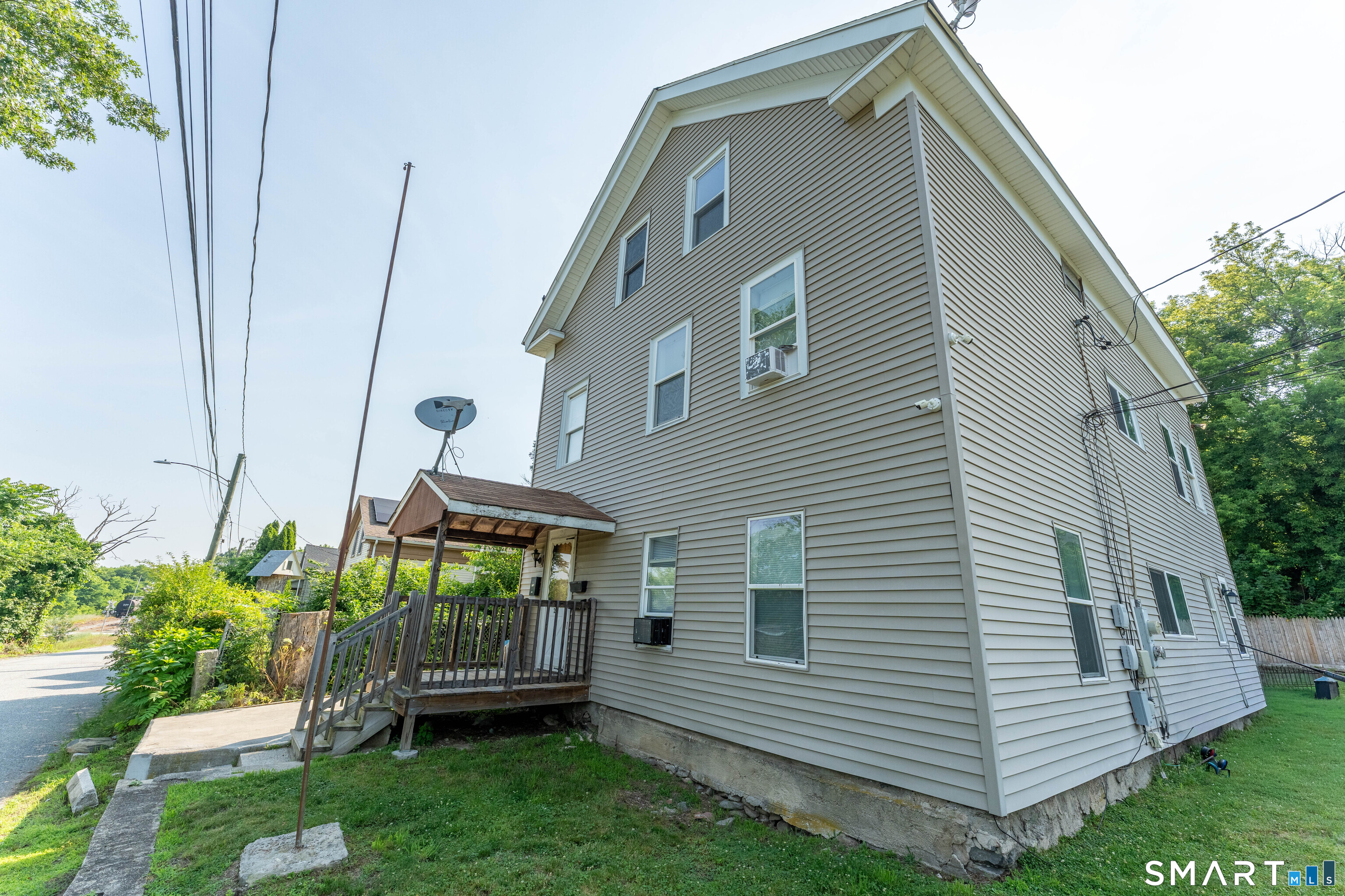 27 Railroad Street Putnam CT 06260